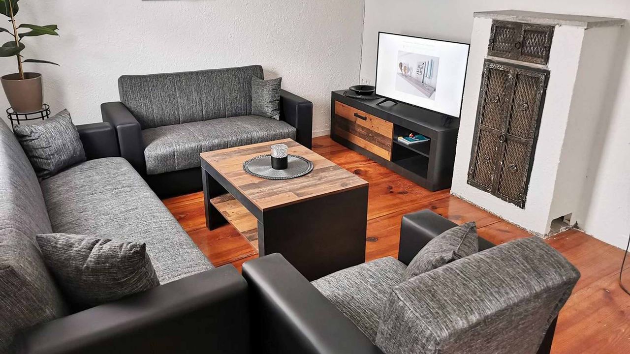 Wohnzimmer mit Klappcouch Wohnzimmer mit Klappcouch